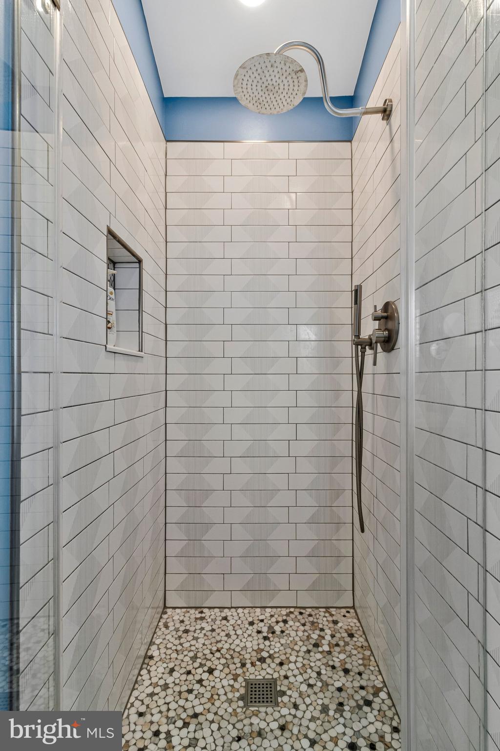 7406 Roudsby Court Alexandria, VA 22315 - Photo 33 of 52