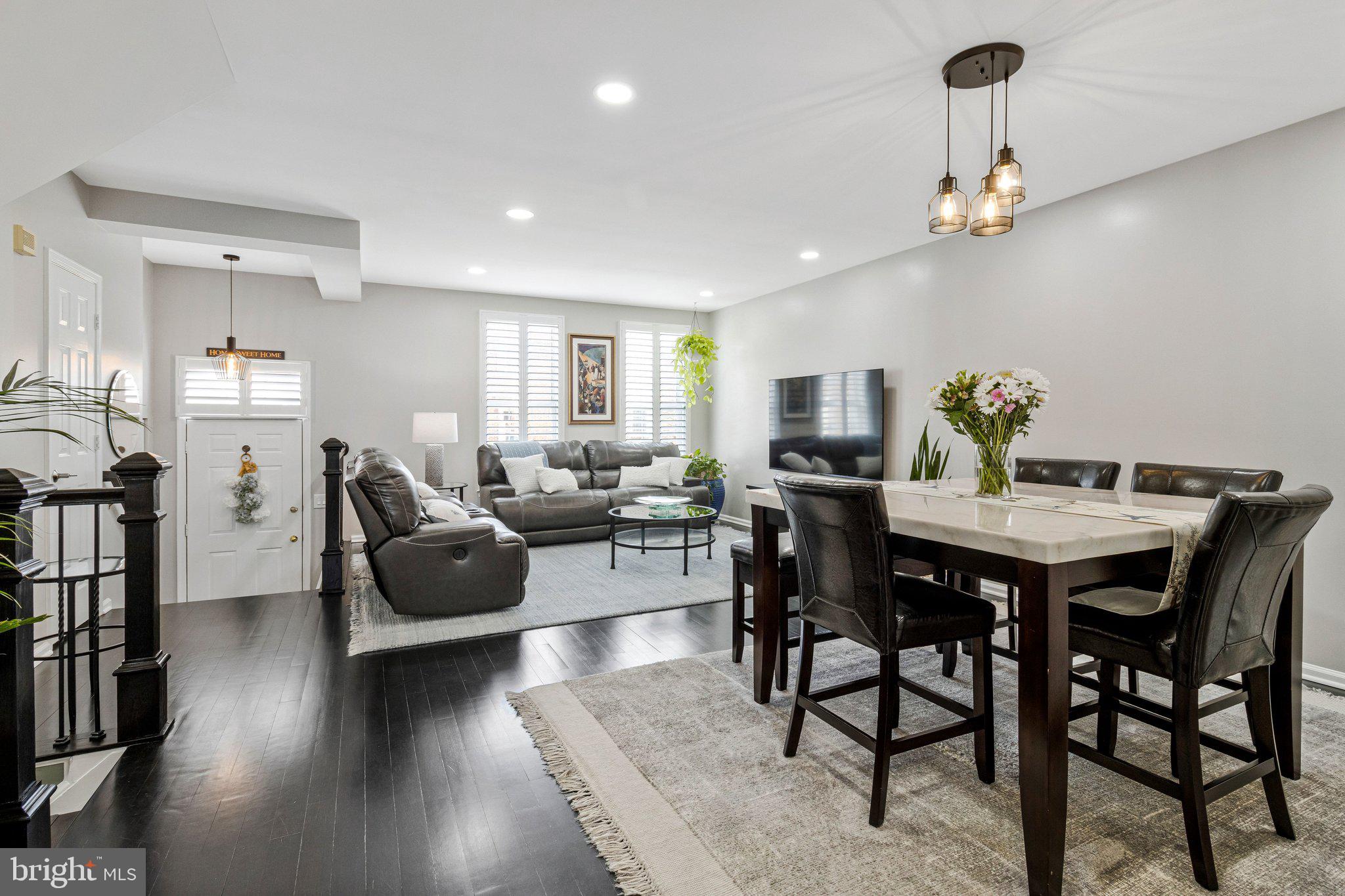 7406 Roudsby Court Alexandria, VA 22315 - Photo 4 of 52