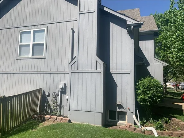 $405,000 | 16385 West 156th Terrace, Olathe, KS 66062