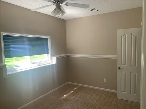 $405,000 | 16385 West 156th Terrace, Olathe, KS 66062