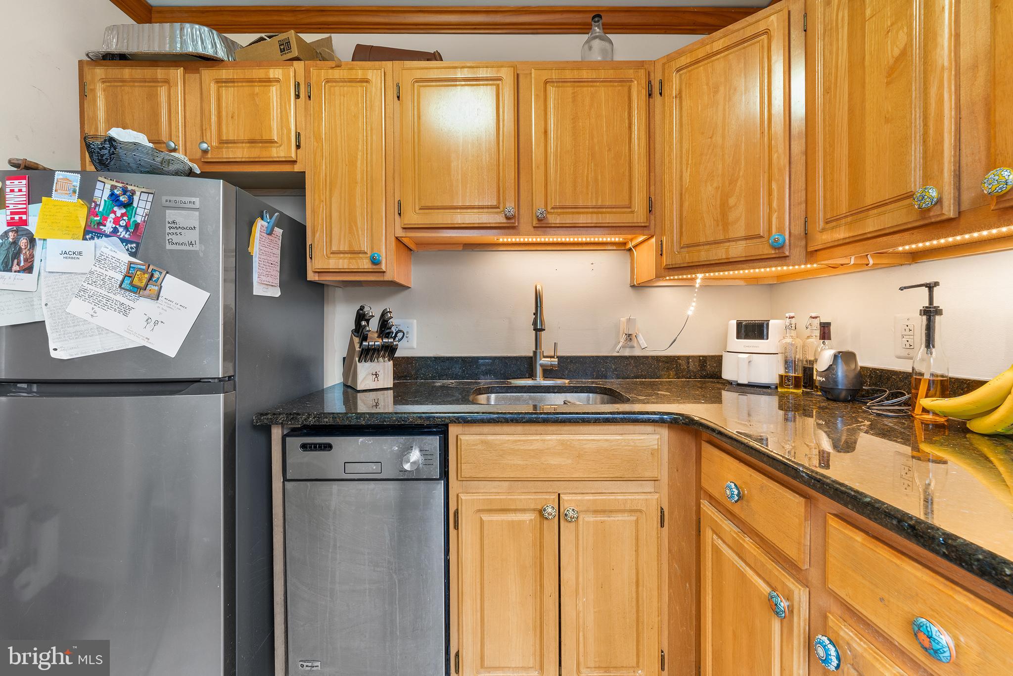1939 Chestnut Street, Unit 2D Philadelphia, PA 19103 - Photo 14 of 32