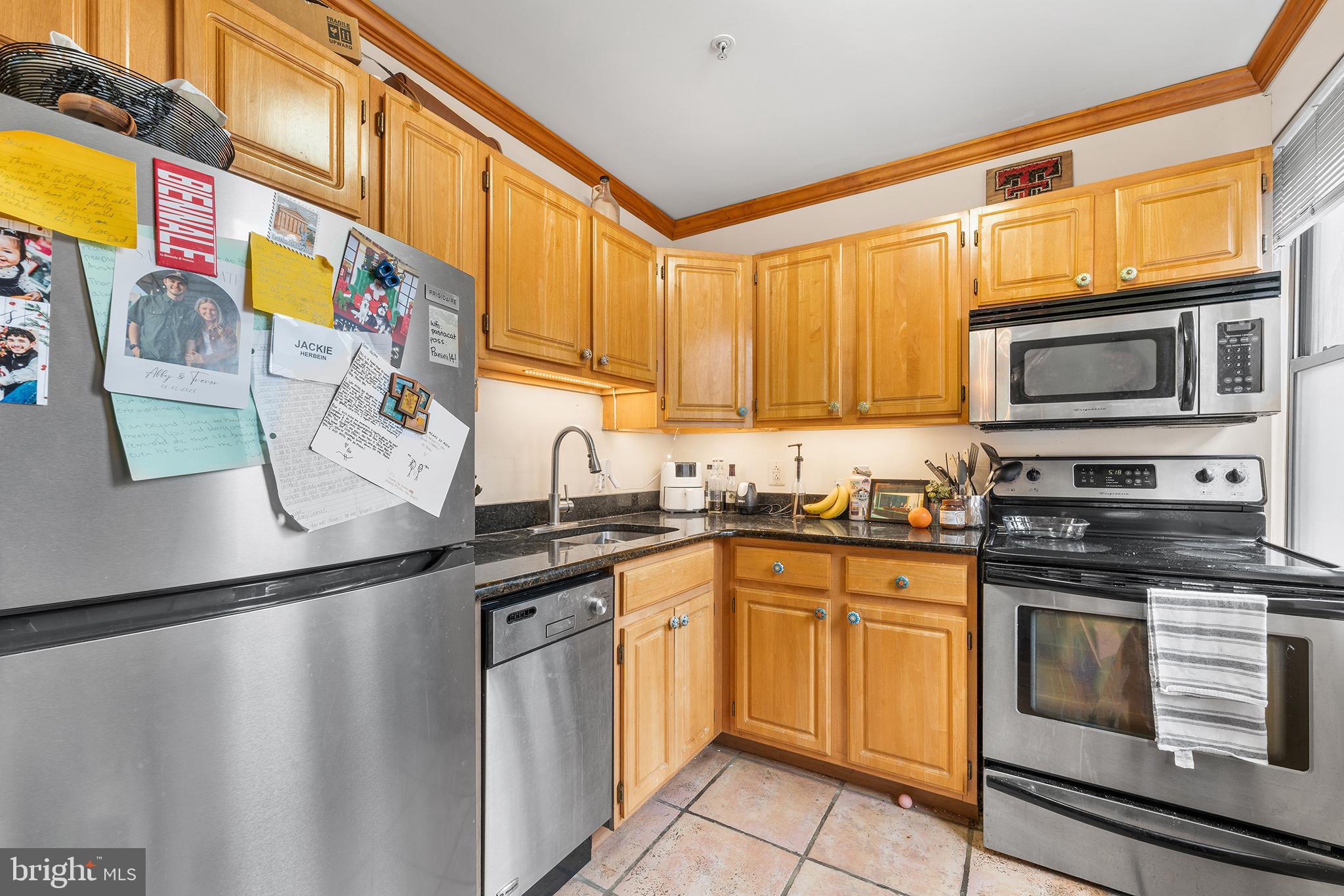 1939 Chestnut Street, Unit 2D Philadelphia, PA 19103 - Photo 15 of 32