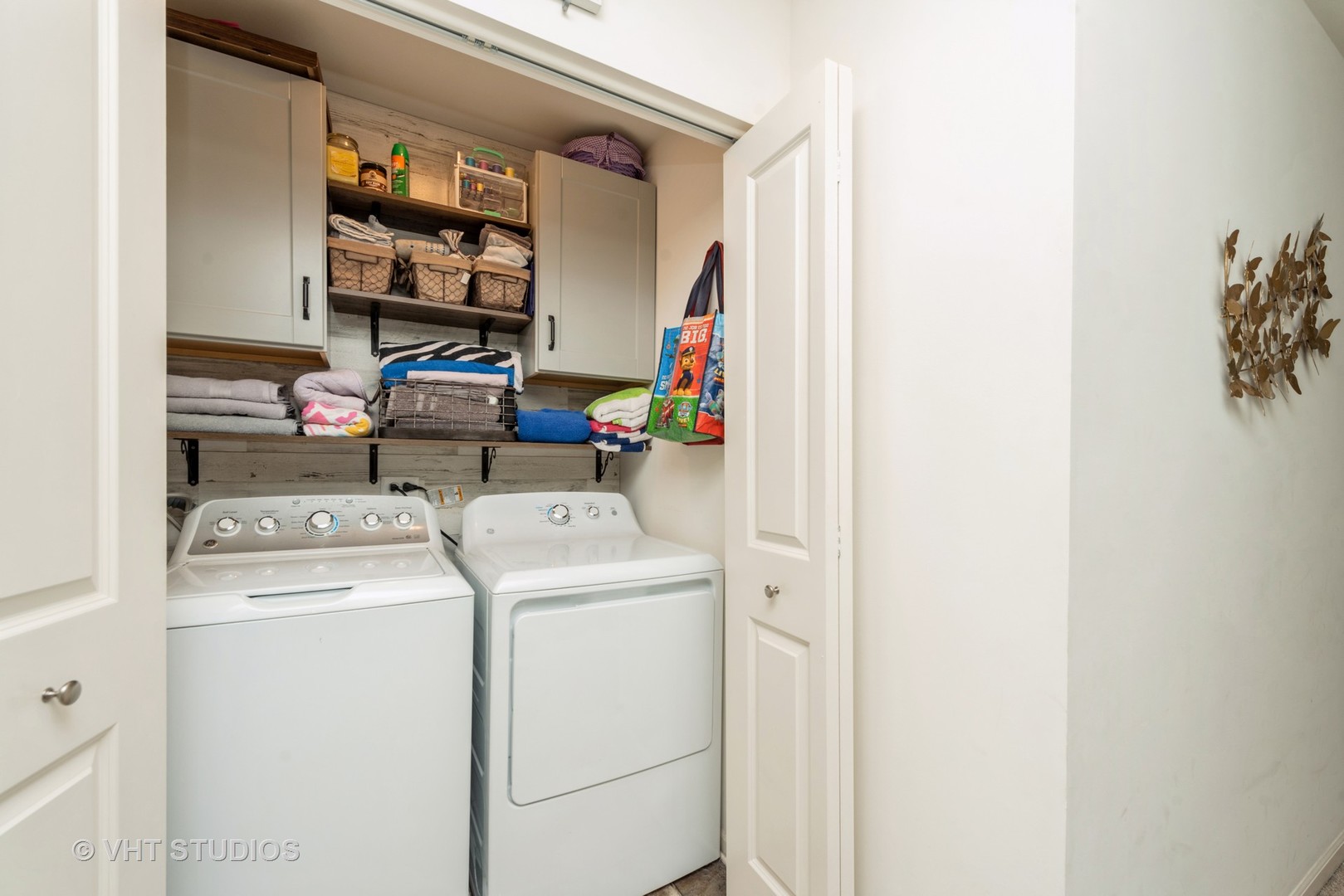 2403 Upland Road Pingree Grove, IL 60140 - Photo 13 of 15 a utility room with dryer and washer