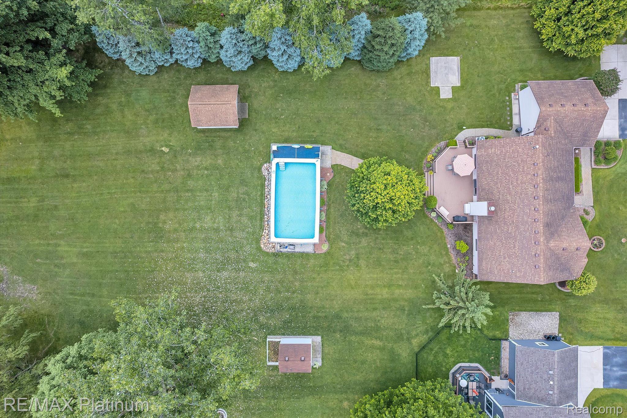 4089 West Maple Road Wixom, MI 48393 - Photo 37 of 46 Gallery Image 37