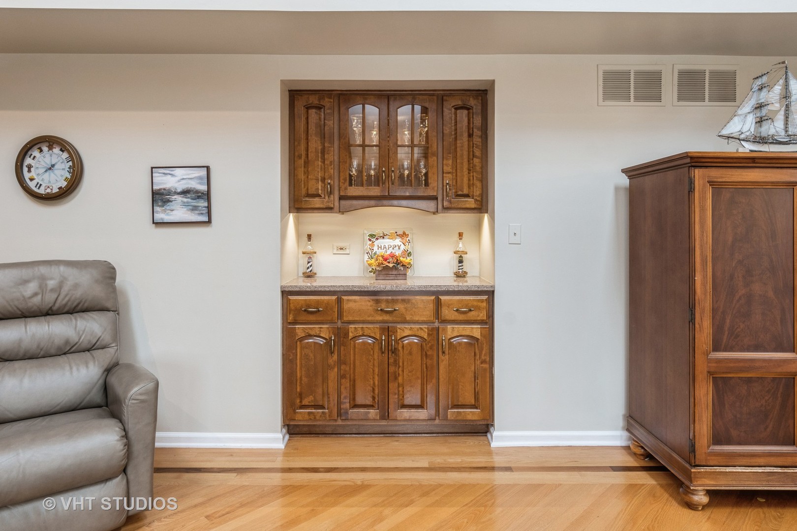 1316 East Gartner Road Naperville, IL 60540 - Photo 14 of 52 Gallery Image 14