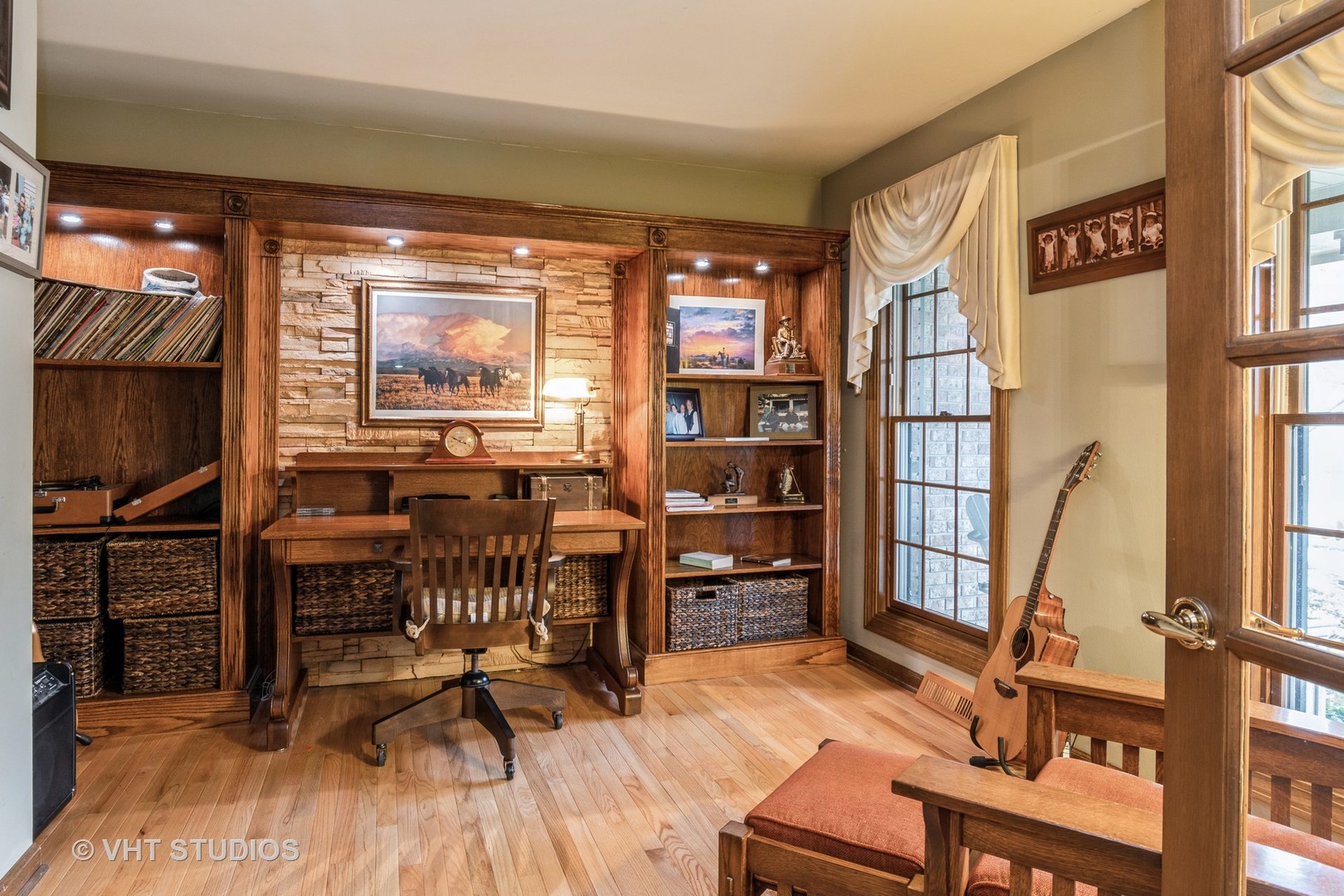 1316 East Gartner Road Naperville, IL 60540 - Photo 4 of 52 Gallery Image 4
