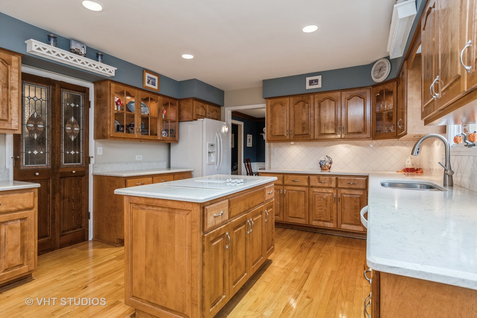 1316 East Gartner Road Naperville, IL 60540 - Photo 8 of 52 Gallery Image 8
