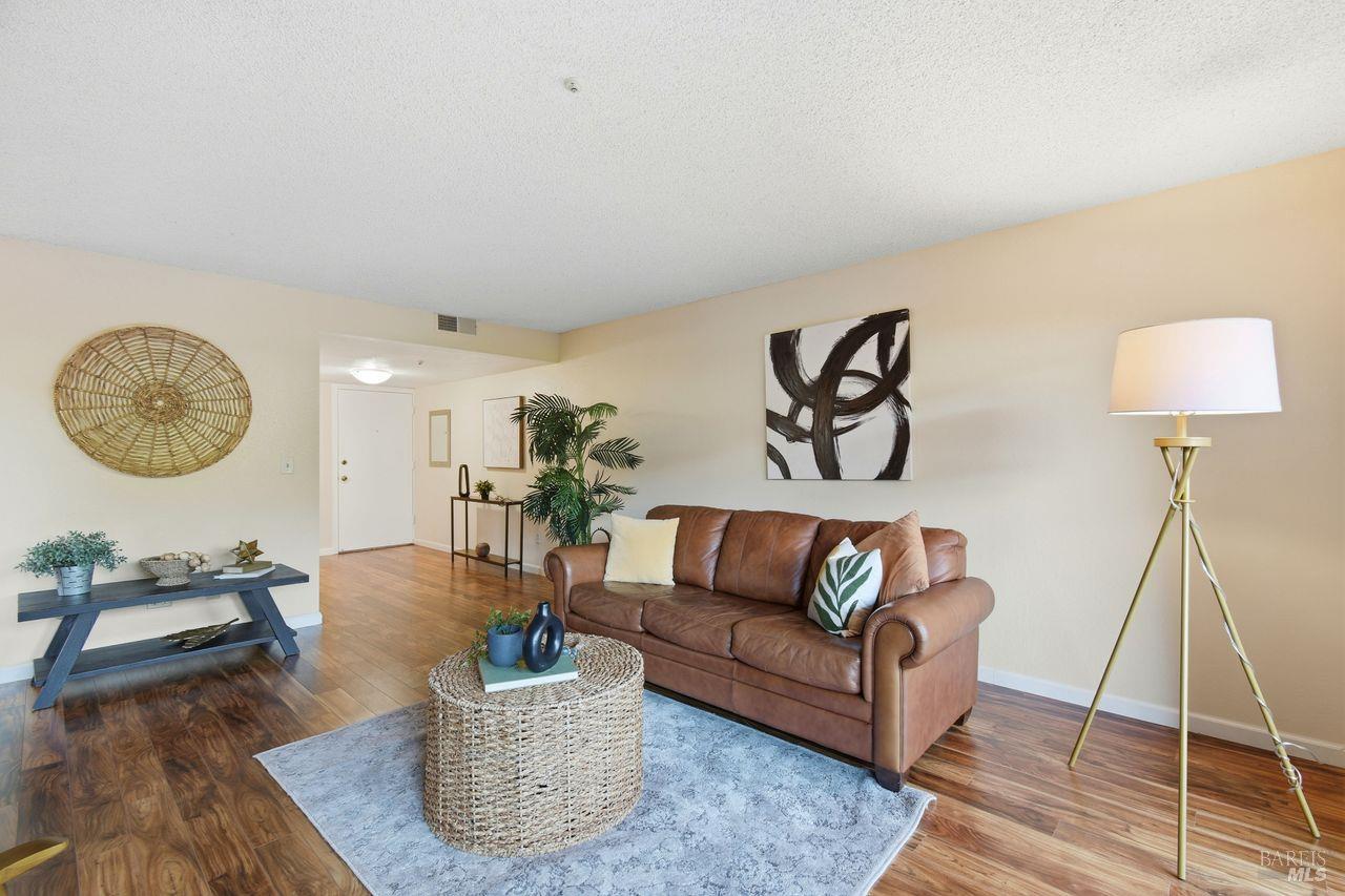 300 Los Alamos Road, Unit 104 Santa Rosa, CA 95409 - Photo 10 of 41