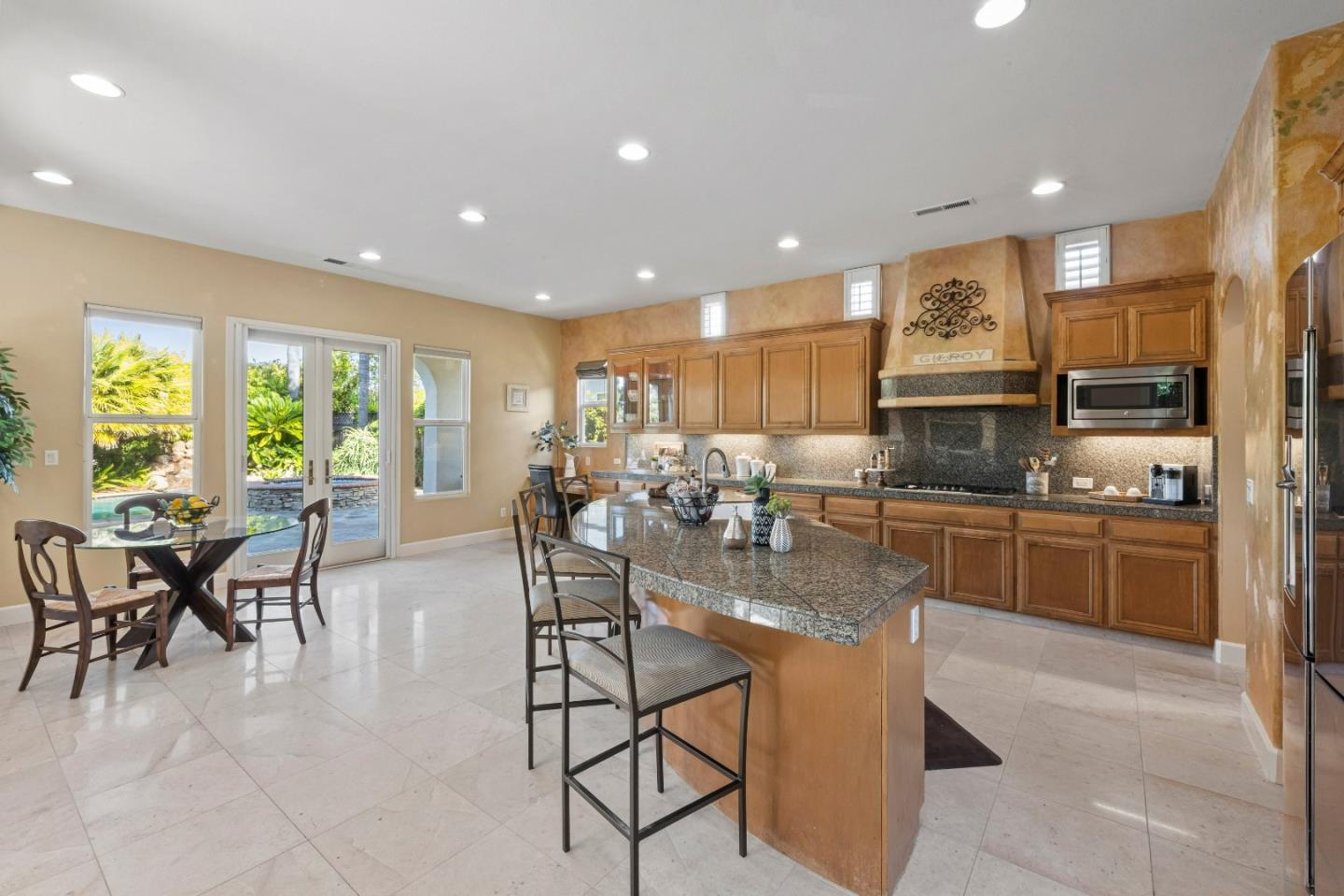 7466 Dunbar Court Gilroy, CA 95020 - Photo 21 of 103