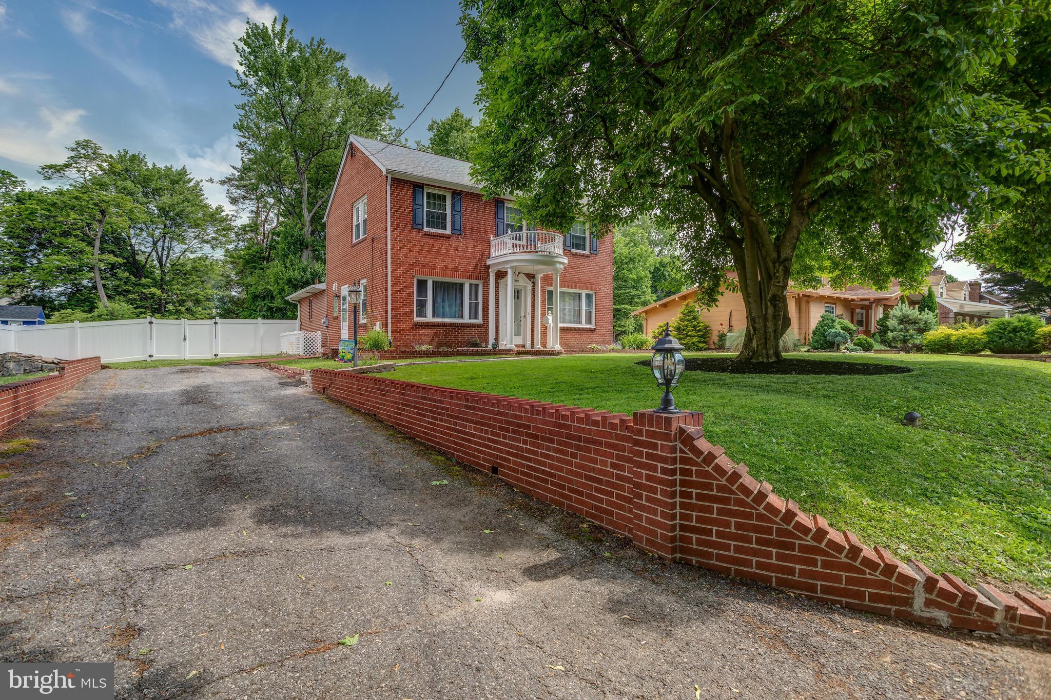 409 East Springfield Road Springfield, PA 19064 - Photo 2 of 37