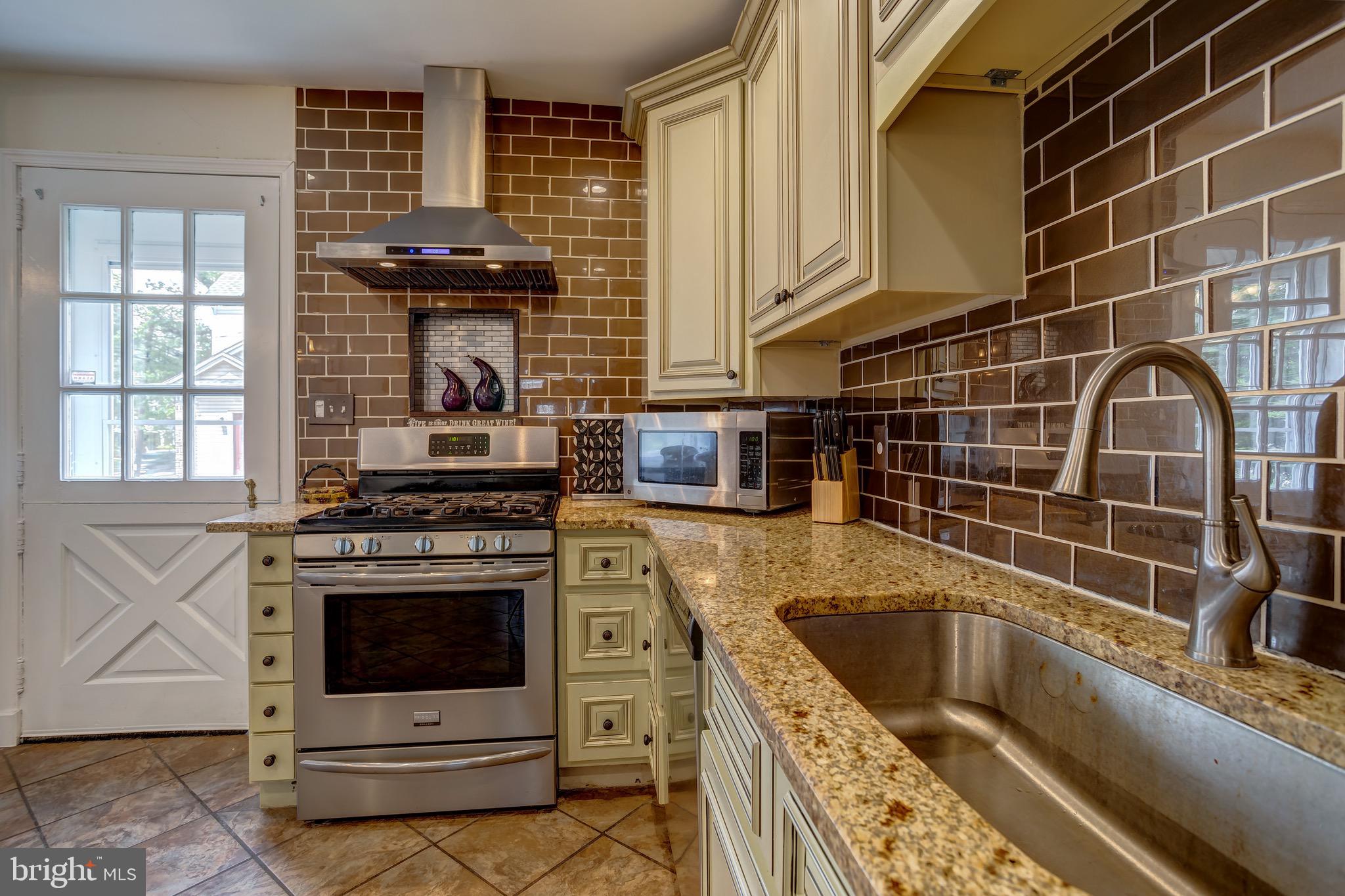 409 East Springfield Road Springfield, PA 19064 - Photo 8 of 37