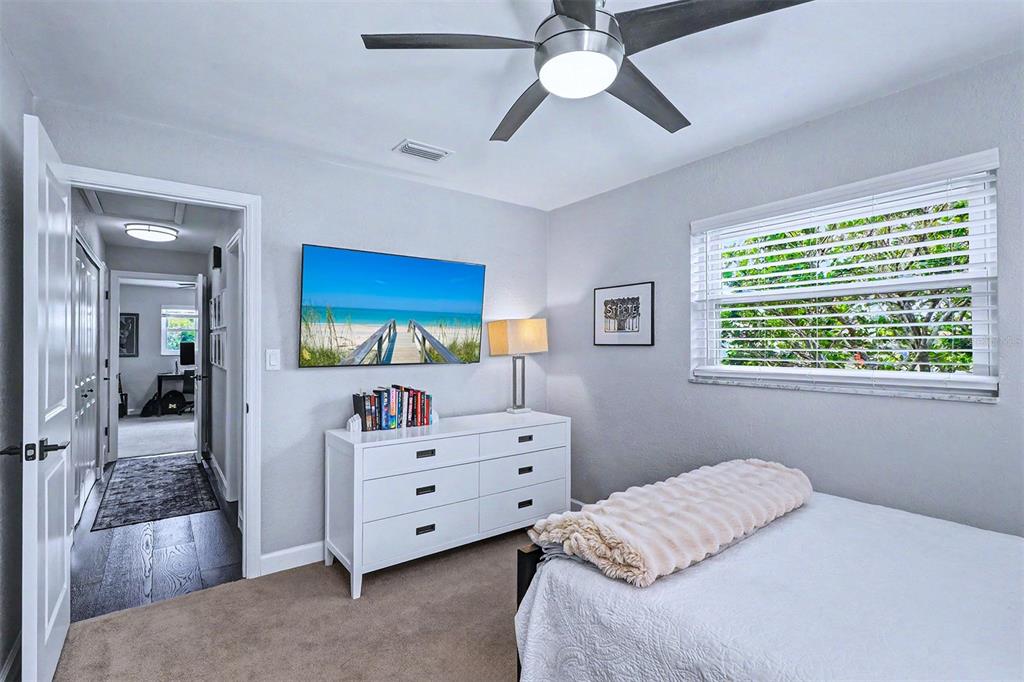11624 Grove Street Seminole, FL 33772 - Photo 25 of 44