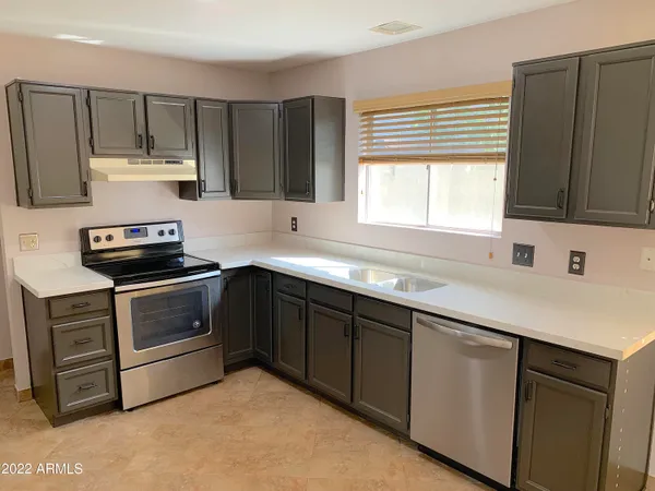 $2,200 | 19842 North 9th Street, Phoenix, AZ 85024