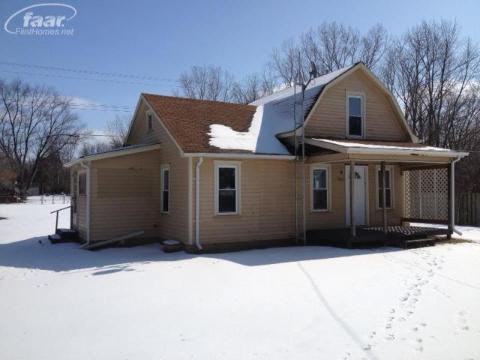 8611 State Road Millington, MI 48746 - Photo 5 of 16 20345120-4.JPG