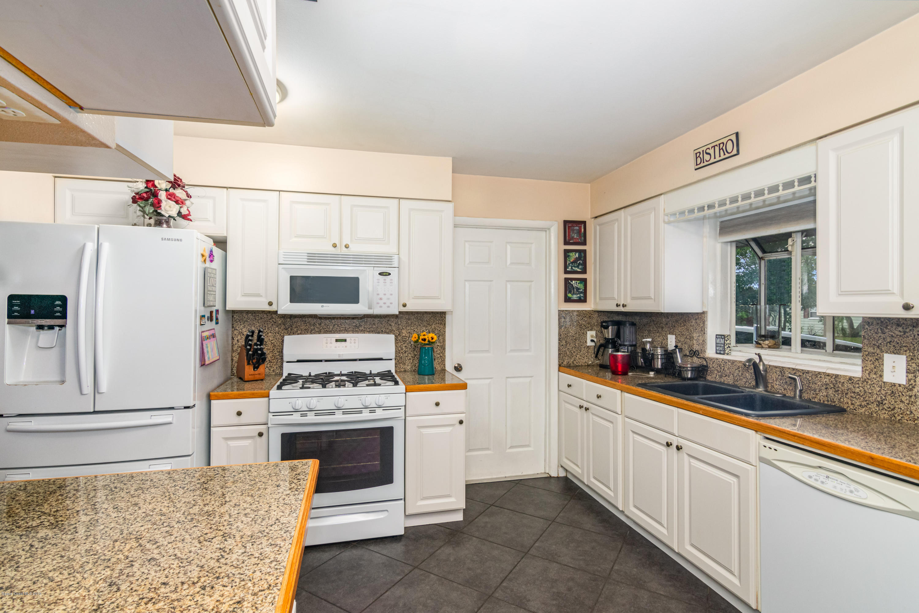 2721 Cherbourg Road Cocoa, FL 32926 - Photo 7 of 27 DSC_0044