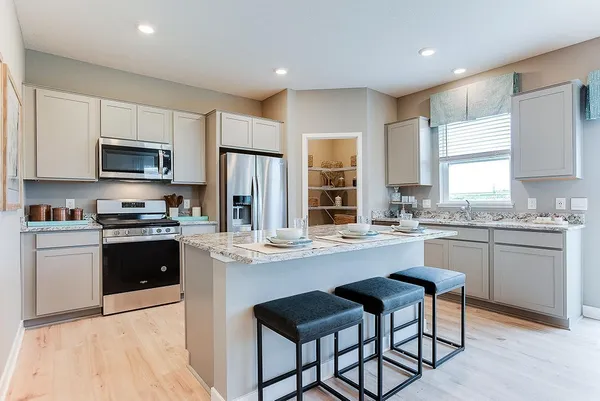 $475,000 | 526 Goldenrod Trail, Waconia, MN 55387