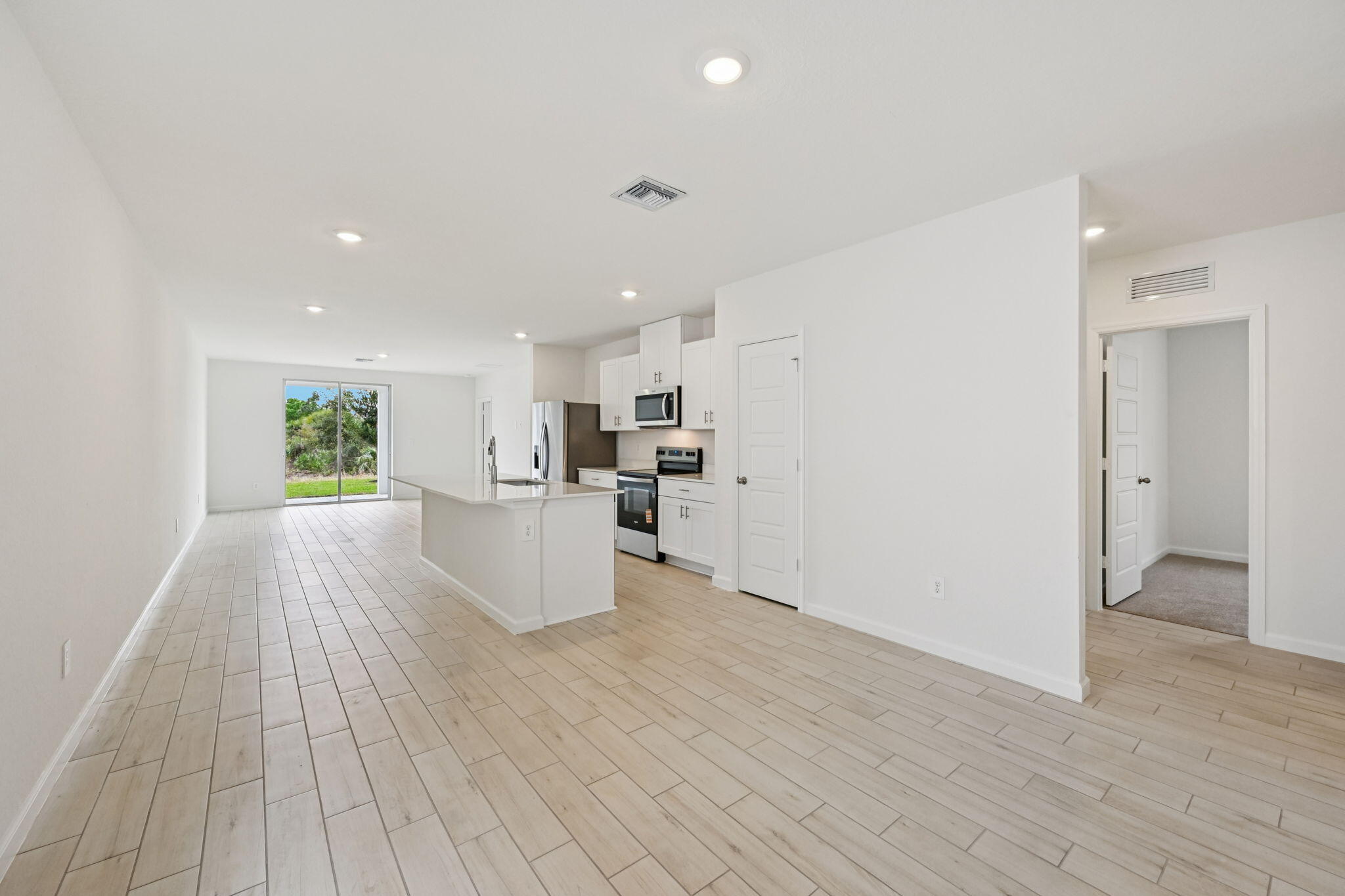 14514 Southwest New Dawn Road Indiantown, FL 34956 - Photo 8 of 33 8-web-or-mls-South Florida - Terra Lago