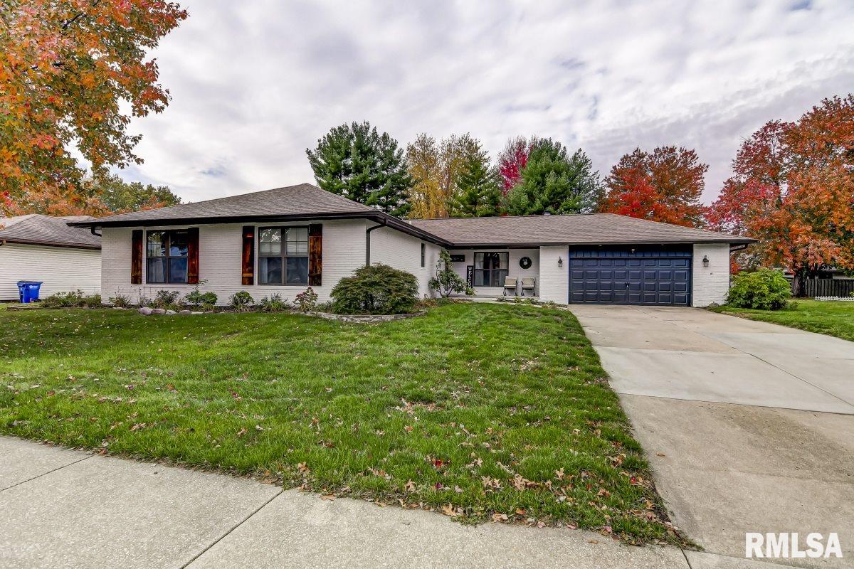 1509 Devonwood Springfield, IL 62704 - Photo 1 of 34 Gallery Image 1