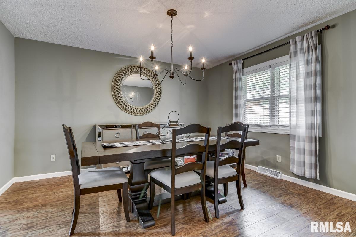 1509 Devonwood Springfield, IL 62704 - Photo 16 of 34 Gallery Image 16