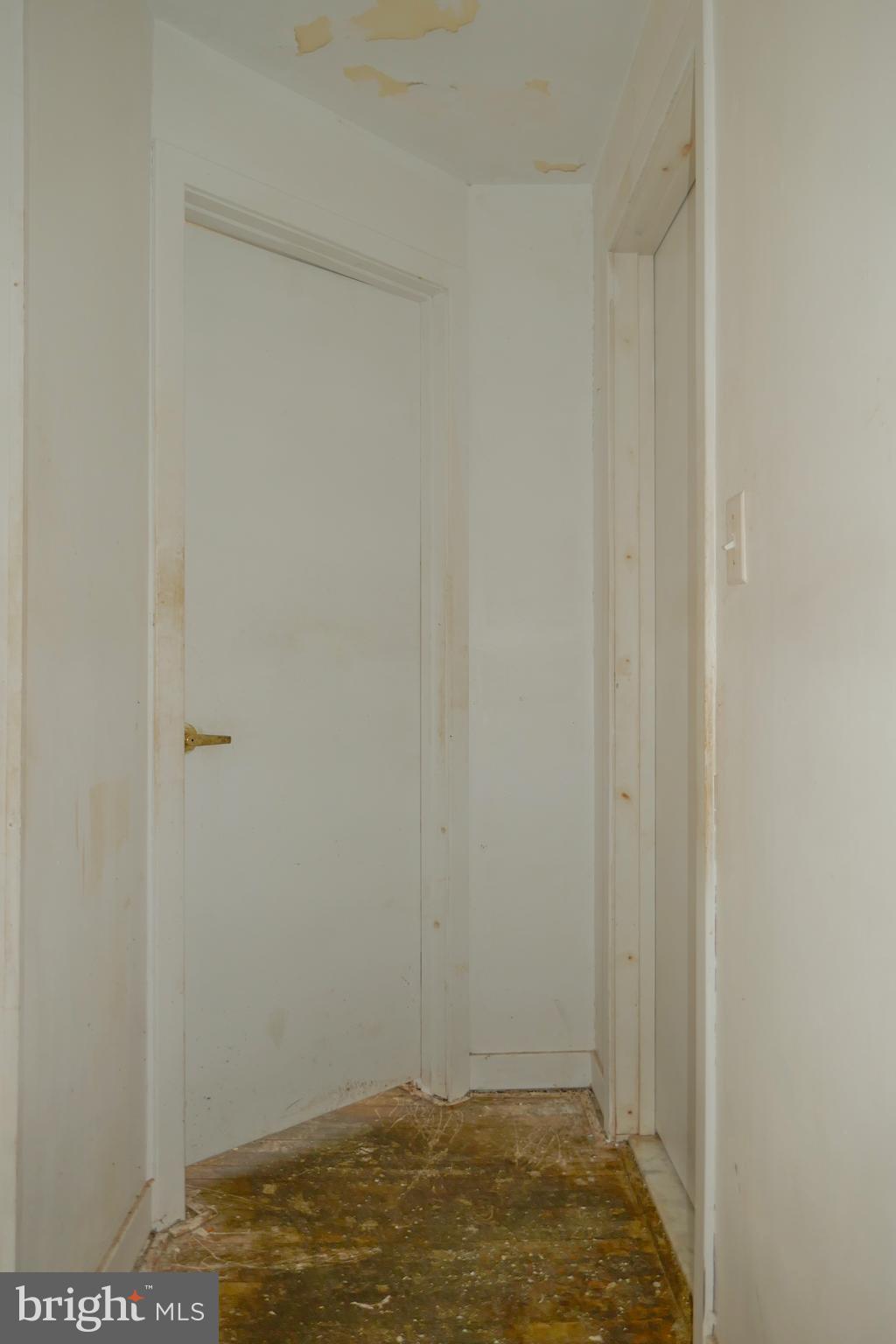 4204 Colonial Road Baltimore, MD 21208 - Photo 14 of 35