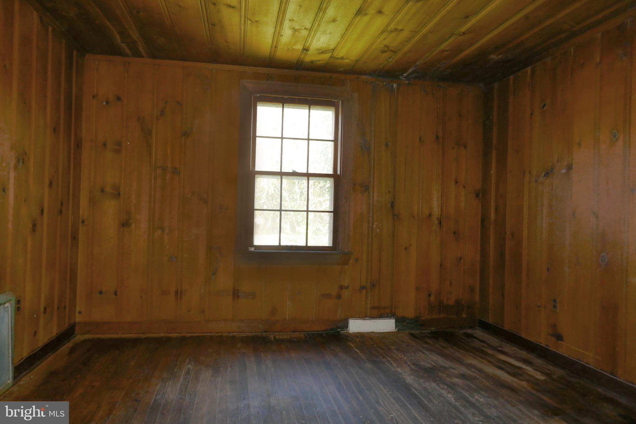 4204 Colonial Road Baltimore, MD 21208 - Photo 21 of 35