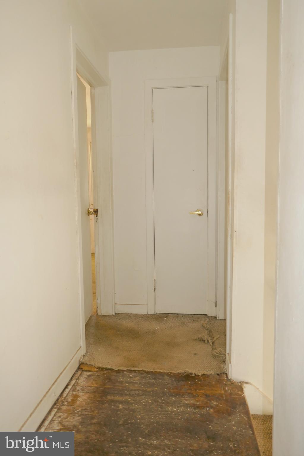 4204 Colonial Road Baltimore, MD 21208 - Photo 9 of 35