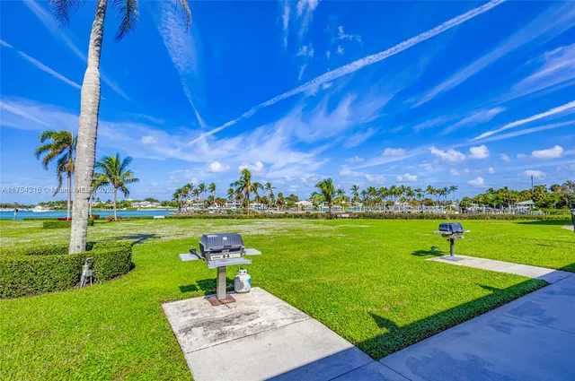 $2,200 | 755 Saturn Street, Unit F101, Jupiter, FL 33477