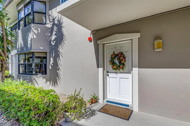 $2,200 | 755 Saturn Street, Unit F101, Jupiter, FL 33477