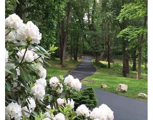 180 Rowley Bridge Road Topsfield, MA 01983 - Photo 30 of 30 a view of a bunch of flowers in a garden