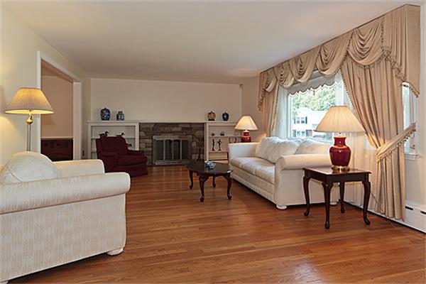 26 Sandrick Road Belmont, MA 02478 - Photo 3 of 13