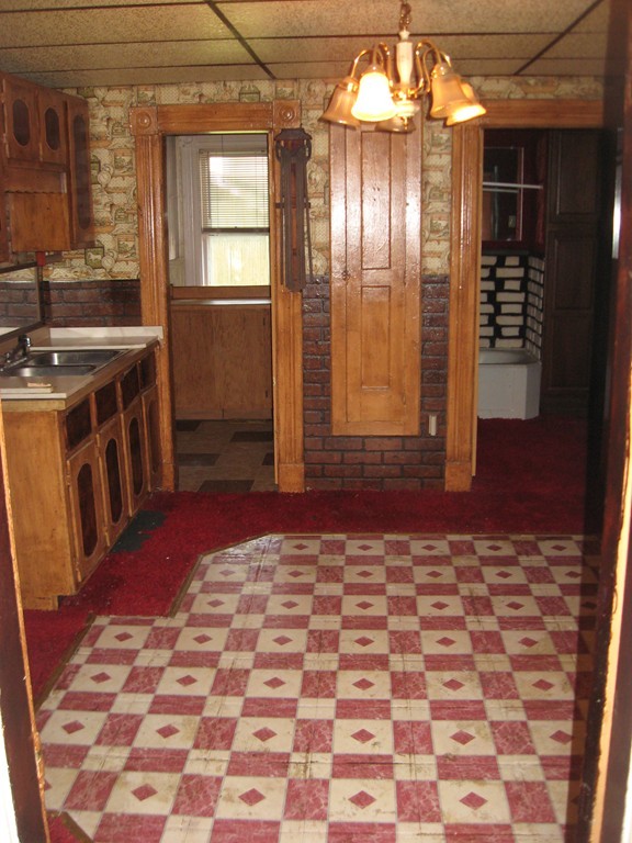112 Hampshire Street Springfield, MA 01151 - Photo 6 of 26 Gallery Image 6