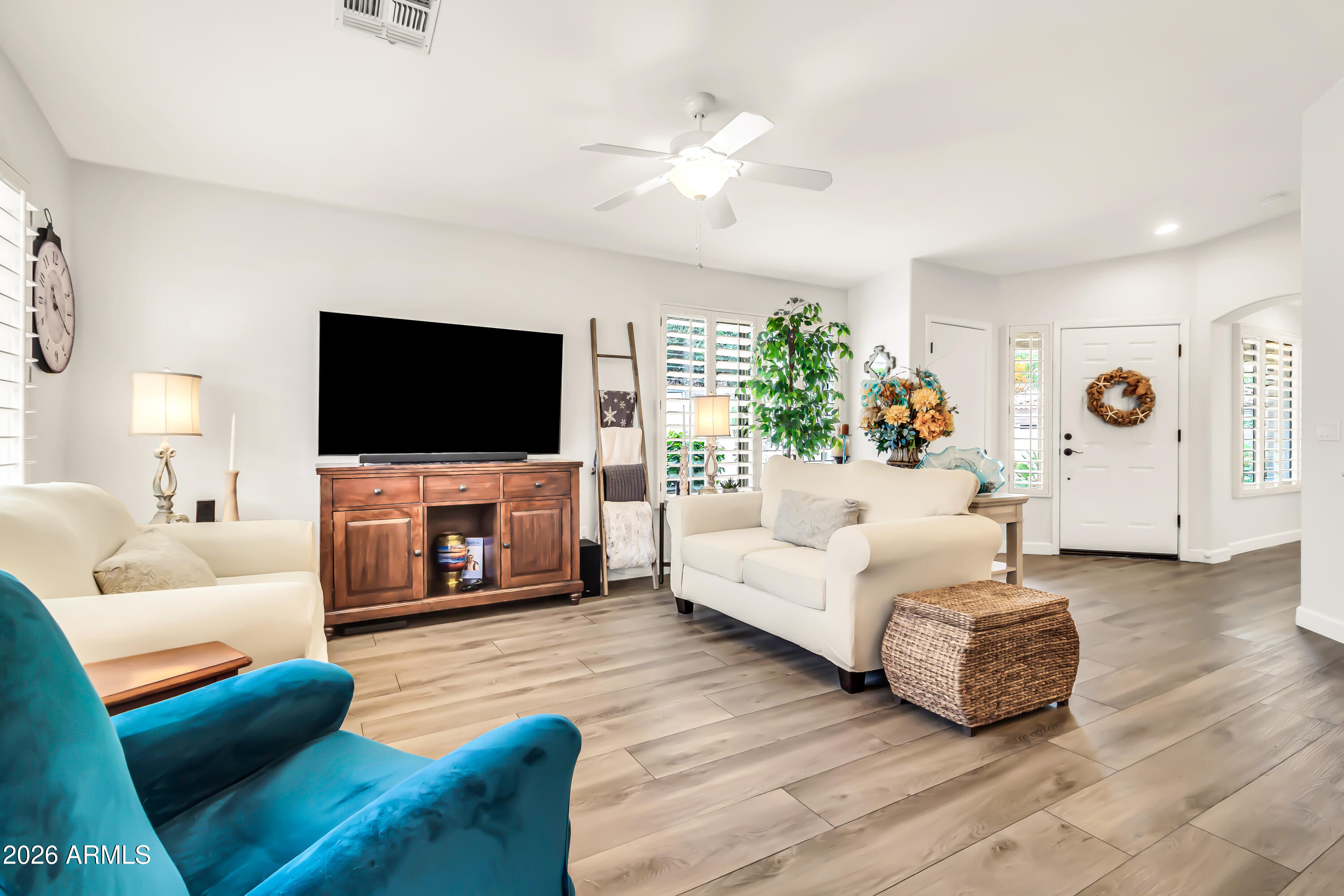 4684 East Walnut Road Gilbert, AZ 85298 - Photo 10 of 58 4684 E Walnut Rd-9