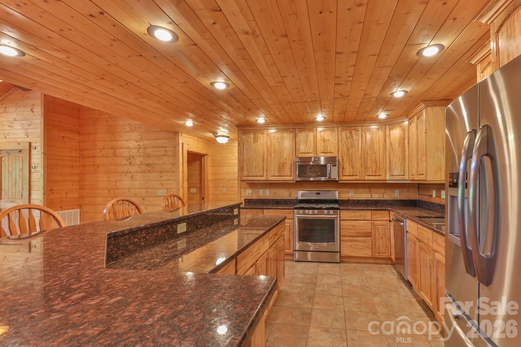 2811 Poplar Creek Road Green Mountain, NC 28740 - Photo 7 of 35