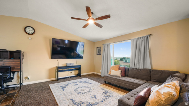 1981 Nevada Avenue Provo, UT 84606 - Photo 3 of 30 Living room