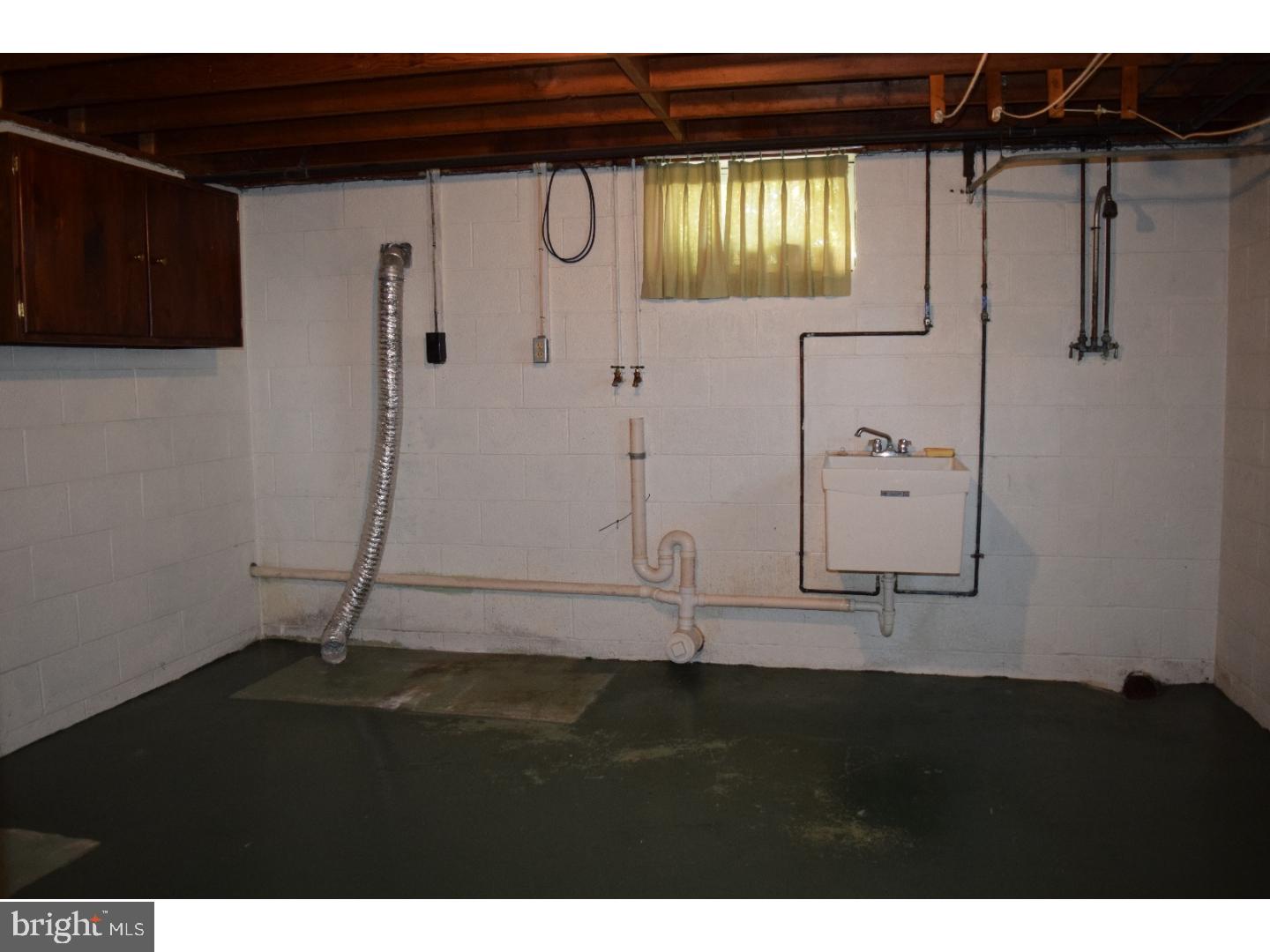 1687 County Line Road Bechtelsville, PA 19505 - Photo 22 of 25 Laundry Room