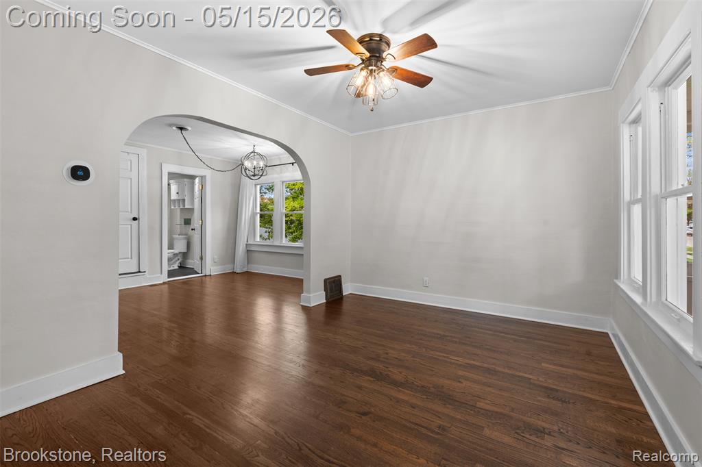 142 Massoit Street Clawson, MI 48017 - Photo 8 of 44