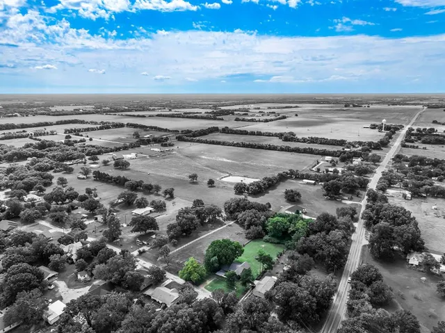 $290,000 | 104 Mockingbird Street, Ector, TX 75439