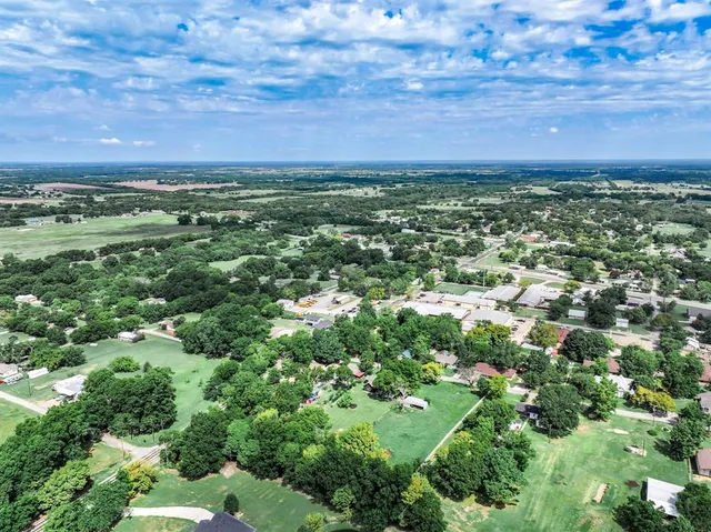 $290,000 | 104 Mockingbird Street, Ector, TX 75439