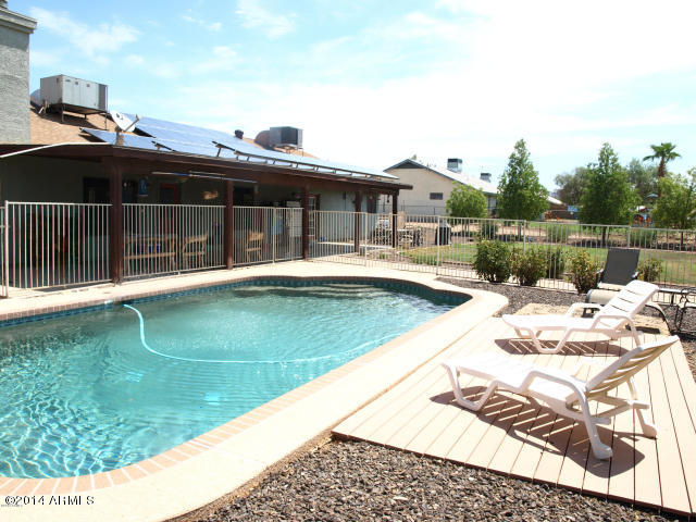 831 East Cloud Road Phoenix, AZ 85086 - Photo 24 of 29 pool use2