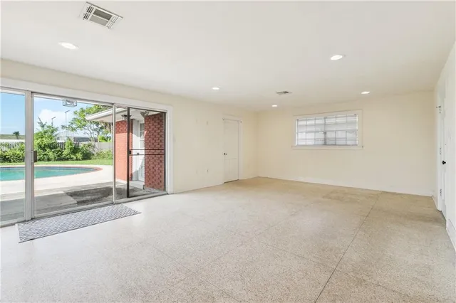 $4,000 | Undisclosed Address, Metairie, LA 70005