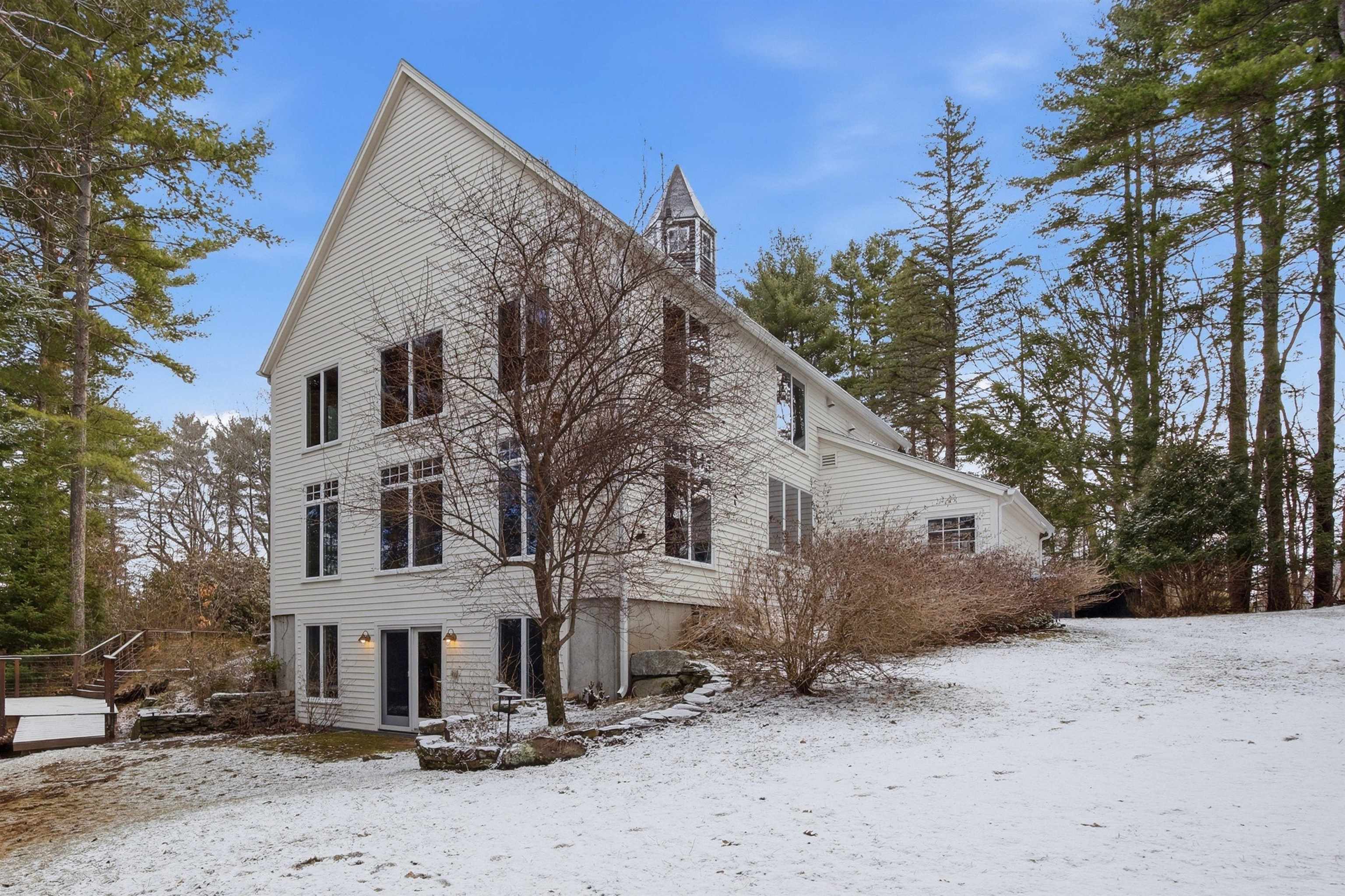 182 Winnicutt Road Stratham, NH 03885 - Photo 4 of 60