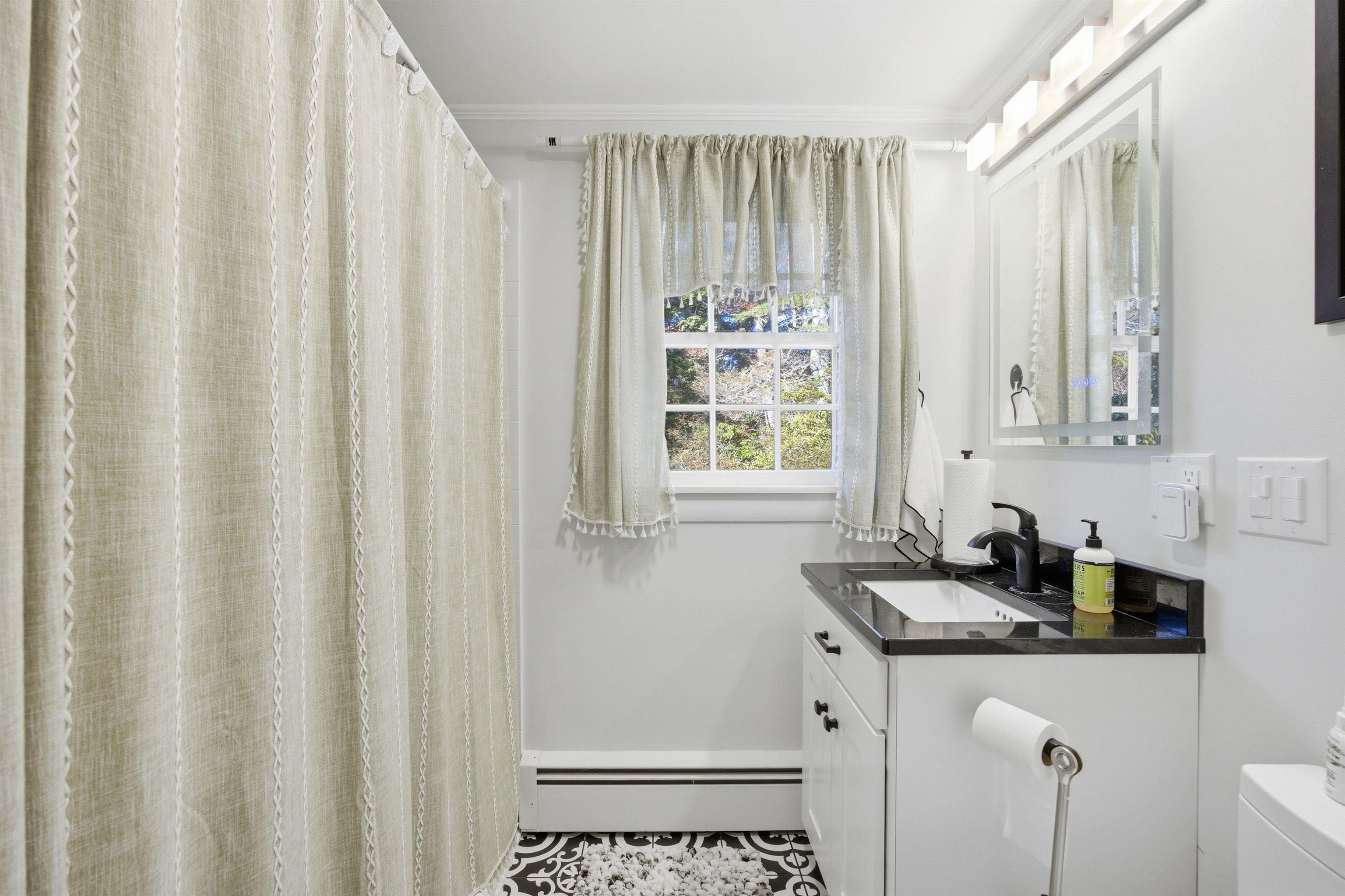 182 Winnicutt Road Stratham, NH 03885 - Photo 46 of 60