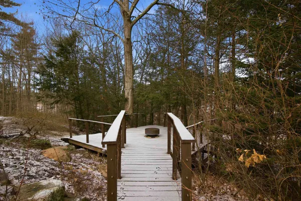 $1,699,000 | 182 Winnicutt Road, Stratham, NH 03885