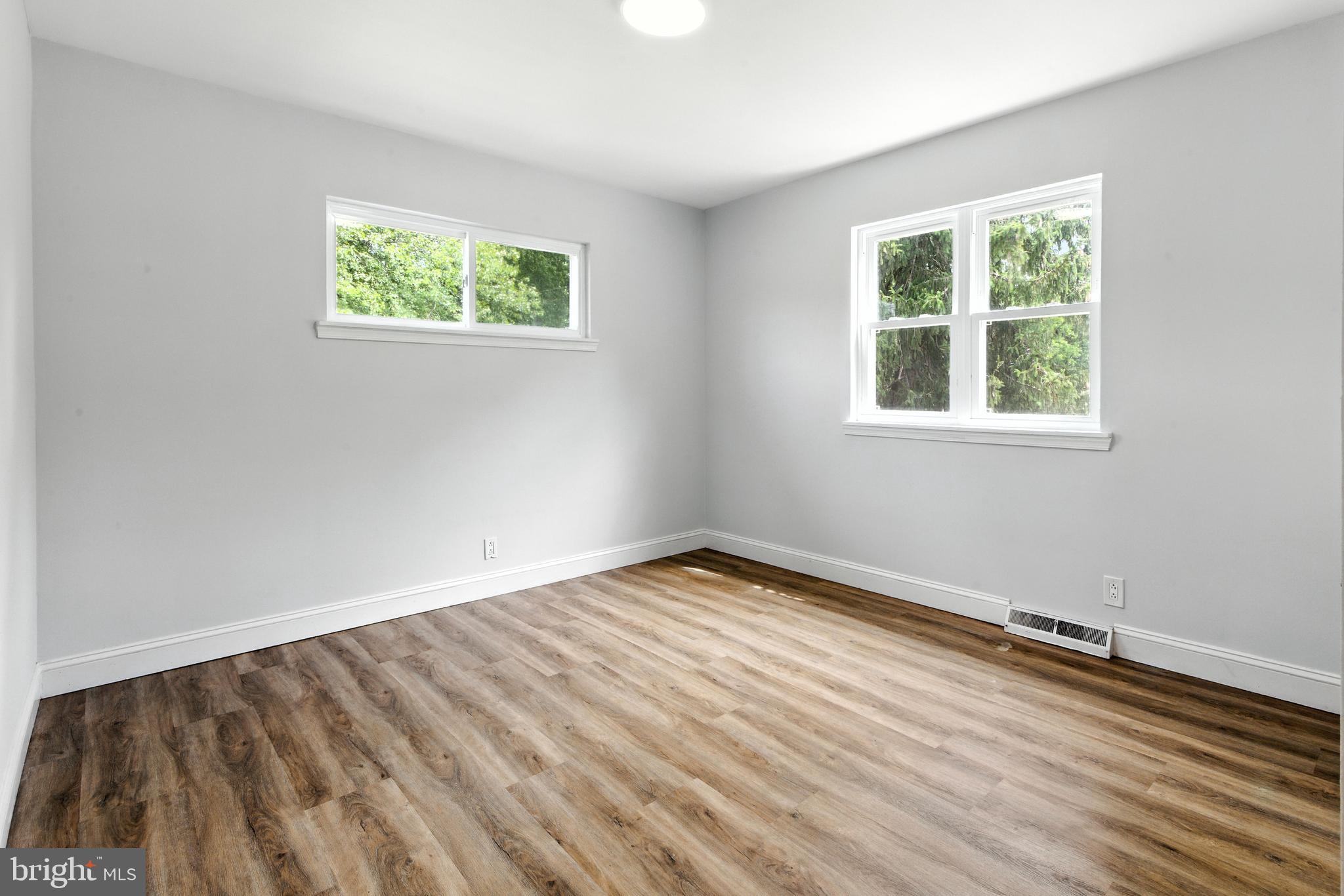 403 South Lenola Road Moorestown, NJ 08057 - Photo 11 of 26 an empty room with windows