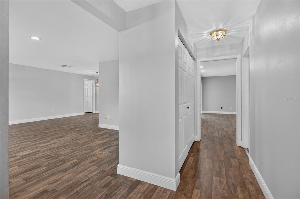 700 Ruskin Road Clearwater, FL 33765 - Photo 6 of 47