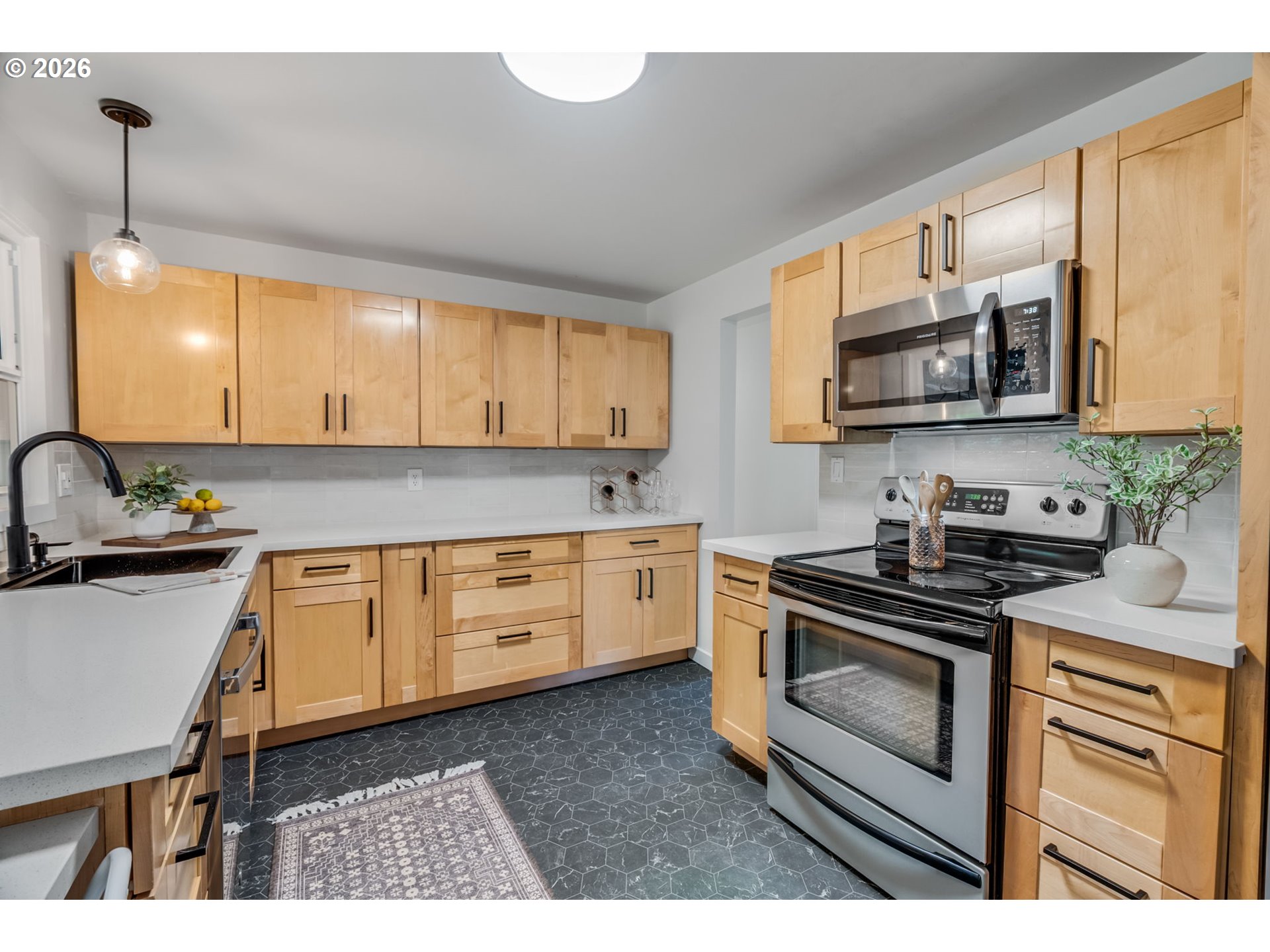 11755 Southwest Baker Street Beaverton, OR 97008 - Photo 12 of 32