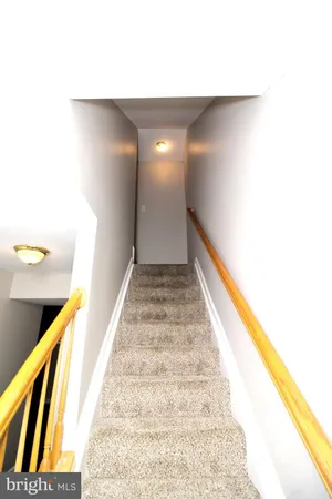 $2,600 | 7424 Belgravia Lane, Hyattsville, MD 20785