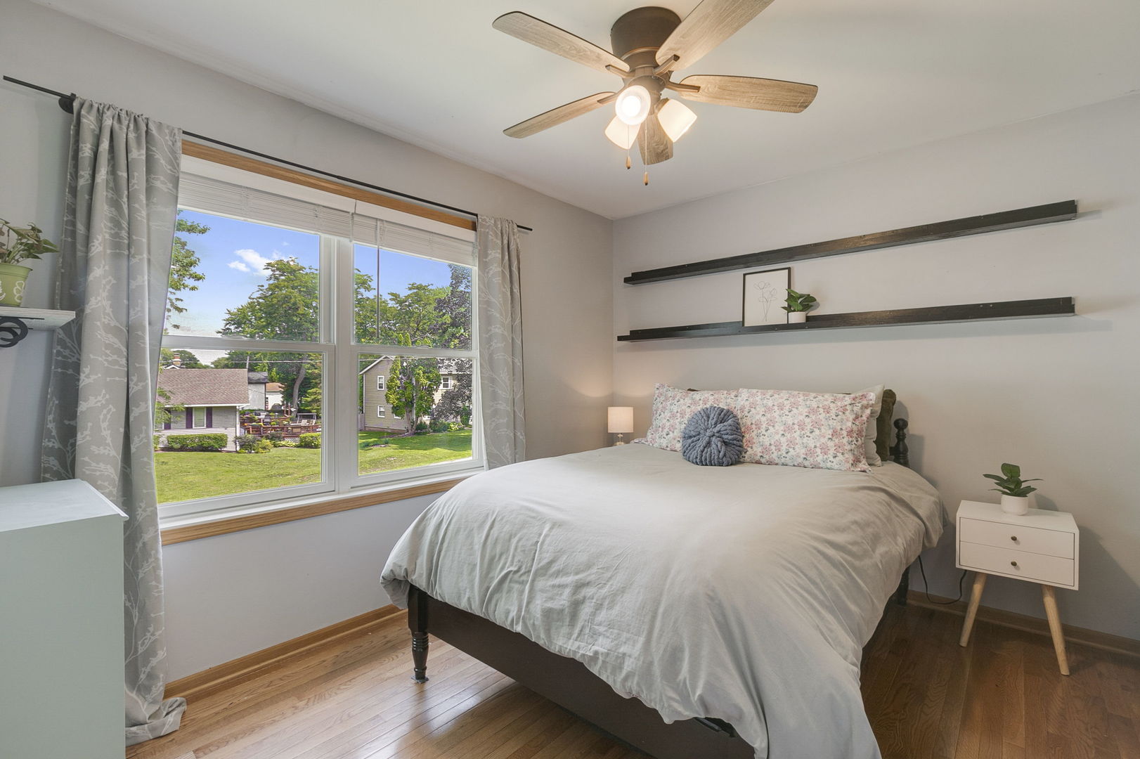33672 North Greentree Road Grayslake, IL 60030 - Photo 18 of 29 Gallery Image 18