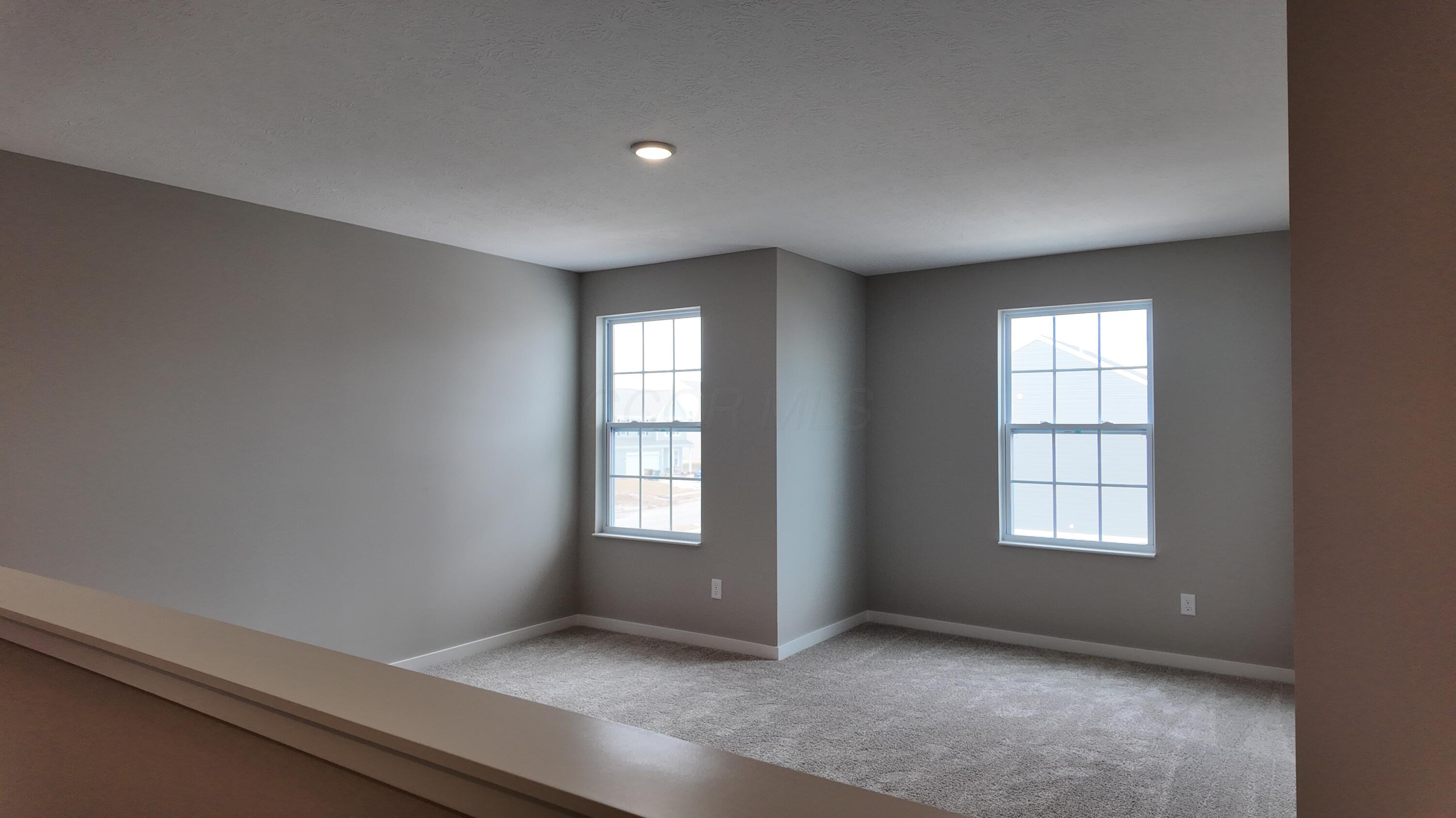 263 Cavanaugh Drive Commercial Point, OH 43116 - Photo 19 of 34