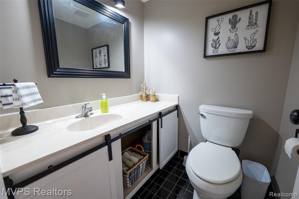 804 Oak Brook Ridge Drive, Unit 149 Rochester Hills, MI 48307 - Photo 16 of 49
